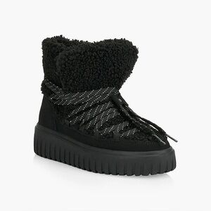 Black Wintry Bootie | Artica